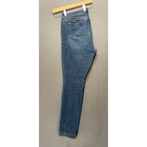 TORRID medium-wash jeans sz 14S vintage-inspired chic laid-back effortless - Picture 2 of 5